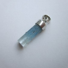 Aquamarin edelstein anhänger gebraucht kaufen  Uhingen