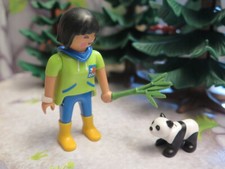 Soigneuse bébé panda d'occasion  Viarmes