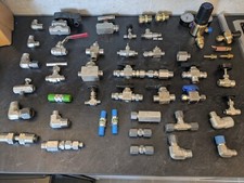 Assorted valves fittings for sale  BANBURY