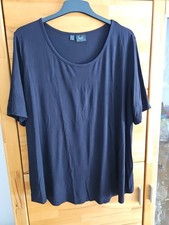 Tiefschwarzes shirt bonprix gebraucht kaufen  Bietigheim-Bissingen