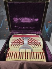 acordeon universal 120 baixos comprar usado acordeon universal 120 baixos comprar usado  Enviando para Brazil