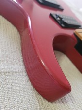 Chitarra elettrica lazer usato  Verghereto