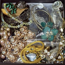 Joia de 5 lb INCLUI PRATA Vintage Moderno Lote Enorme TUDO BOM Usável Revenda 3 comprar usado Joia de 5 lb INCLUI PRATA Vintage Moderno Lote Enorme TUDO BOM Usável Revenda 3 comprar usado  Enviando para Brazil