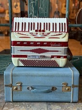 Acordeão de piano Galanti vintage 120 baixo pérola vermelho com teclas esfregão feito na Itália! comprar usado  Enviando para Brazil