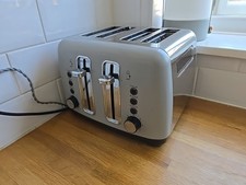 Four slice toaster for sale  RUNCORN