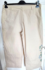 Pantacourt beige broderies d'occasion  Flers