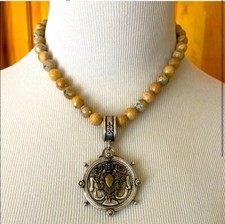 Usado, Colar de miçangas French Kande Porto Ferreira medalhão vintage vibração comprar usado  Enviando para Brazil