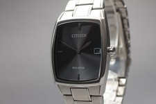 Relógio masculino quase perfeito* Citizen Eco-Drive J165-S098823 preto quadrado solar Qz 32mm comprar usado  Enviando para Brazil