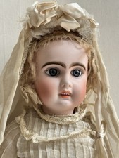 Ancienne belle poupée d'occasion  France