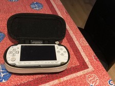 Sony psp white for sale  CRAWLEY