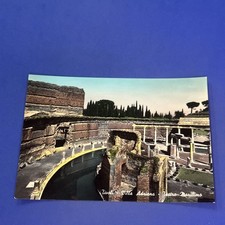 Tivoli villa adriana usato  Bari