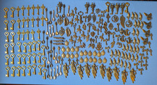 Lot 200 metal for sale  Monroeville