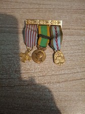 Barrette médailles militaires d'occasion  Creil