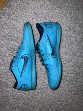 Chaussure football salle d'occasion  La Chapelle-la-Reine