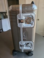 Fabbrica pelletterie milano usato  Spedire a Italy