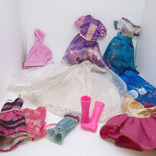 Barbie Muñeca Artículos, Ropa, Zapatos y Accesorios, 13 Ropa Piezas Botas Etc segunda mano  Embacar hacia Mexico