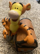 Cofrinho/banco Tigger Treasure Chest com plugue Disney comprar usado  Enviando para Brazil