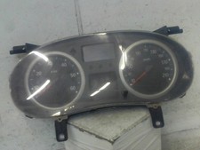 Compteur renault trafic d'occasion  Talmont-Saint-Hilaire