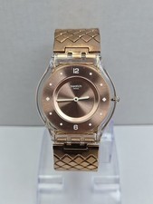 Relógio feminino Swatch Skin Incantata ouro rosa malha ultrafina nova bateria SFK389 comprar usado  Enviando para Brazil