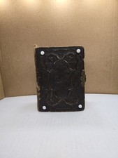 Álbum de fotos antigo da era da Guerra Civil Vitoriana em couro em relevo anos 1800 com fotos, usado comprar usado Álbum de fotos antigo da era da Guerra Civil Vitoriana em couro em relevo anos 1800 com fotos, usado comprar usado  Enviando para Brazil