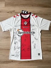 Squad signed southampton for sale  LONDON