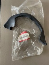 PROTETOR DE PAINEL DE CARENAGEM DIREITA SUZUKI 2008-2012 GSX1300R FABRICANTE DE EQUIPAMENTO ORIGINAL 94475-15H00 comprar usado  Enviando para Brazil