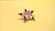 Rare ancien pin d'occasion  France