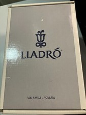 Lladro figurines collectibles for sale  Richmond