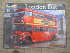 Revell bus londonien d'occasion  Saint-Sorlin-en-Valloire