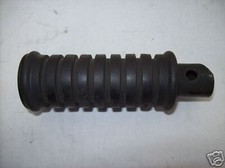 Rear left footpeg usato  Italia