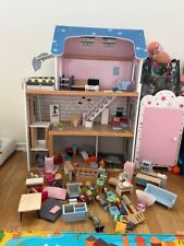 Wooden dollhouse with d'occasion  Expédié en Belgium