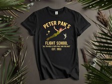 Camiseta Disney Peter Pan's Flight School masculina feminina unissex K266 comprar usado Camiseta Disney Peter Pan's Flight School masculina feminina unissex K266 comprar usado  Enviando para Brazil