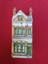 Ornamental town house for sale  LUTON
