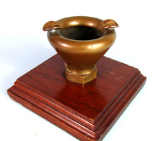 1940 s ashtray for sale 1940 s ashtray for sale Ocala