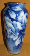 Vase décor roses d'occasion  Montmoreau-Saint-Cybard