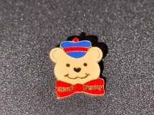 Pins badge enamel d'occasion Pins badge enamel d'occasion  Strasbourg-