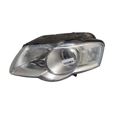 Faro anteriore sinistro usato Faro anteriore sinistro usato  Italia