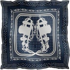Hermes carre frilled d'occasion  Expédié en Belgium