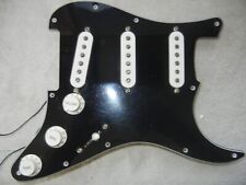 Pickguard Fender Stratocaster SSS genuíno carregado preto com captadores Alnico V comprar usado  Enviando para Brazil