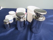 Conjunto de 3 pesos de calibração.  1kg 5kg 10kg calibrado 12/09/2024 marca desconhecida comprar usado  Enviando para Brazil