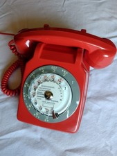 Ancien téléphone rouge d'occasion  La Bruffière