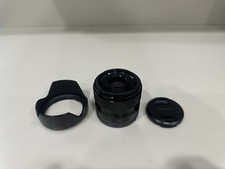 Lente Sony SEL35F18 35mm f/1.8 montagem tipo E para câmeras Alpha APS-C com capô comprar usado  Enviando para Brazil
