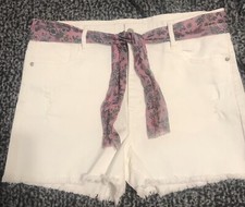 Usado, Shorts jeans branco stretch cintura alta com cinto celebridade rosa tamanho 17 desgastado comprar usado Usado, Shorts jeans branco stretch cintura alta com cinto celebridade rosa tamanho 17 desgastado comprar usado  Enviando para Brazil