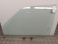 Vitre gauche nissan d'occasion  Méru