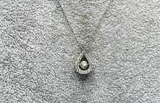 Colar pingente de prata esterlina, CZ "Pedra Flutuante" gota de lágrima comprar usado  Enviando para Brazil
