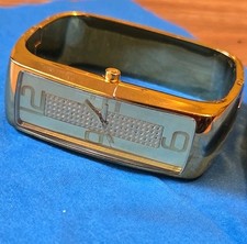 Relógio Dolce & Gabbana Goldtone pulseira retangular comprar usado Relógio Dolce & Gabbana Goldtone pulseira retangular comprar usado  Enviando para Brazil