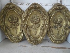 3 ANTIGOS Fragmento Vintage Francês Detalhe de Estanho de Metal em Relevo CABEÇALHO FLORES ORNAMENTADAS comprar usado  Enviando para Brazil