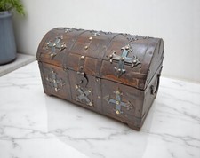 Usado, Caixa de armazenamento vintage de madeira meia redonda original antiga feita à mão de metal ajustada comprar usado  Enviando para Brazil