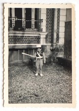 Little boy disguised d'occasion  Expédié en Belgium