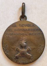 Medaglia scuola bombardieri usato  Roma
